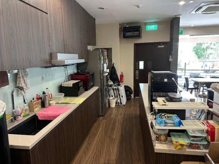 Cafe Area — photo 3